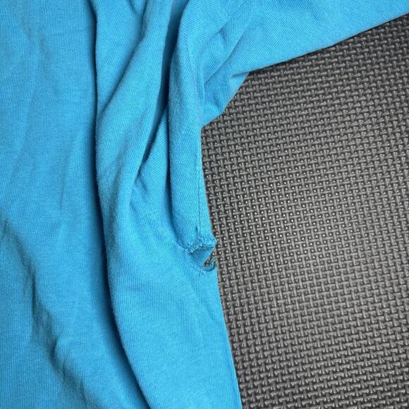 Disney Shirt Mens XL Mickey And Friends Blue Graphic Tee Donald Goofy Mickey 90s - Picture 7 of 7